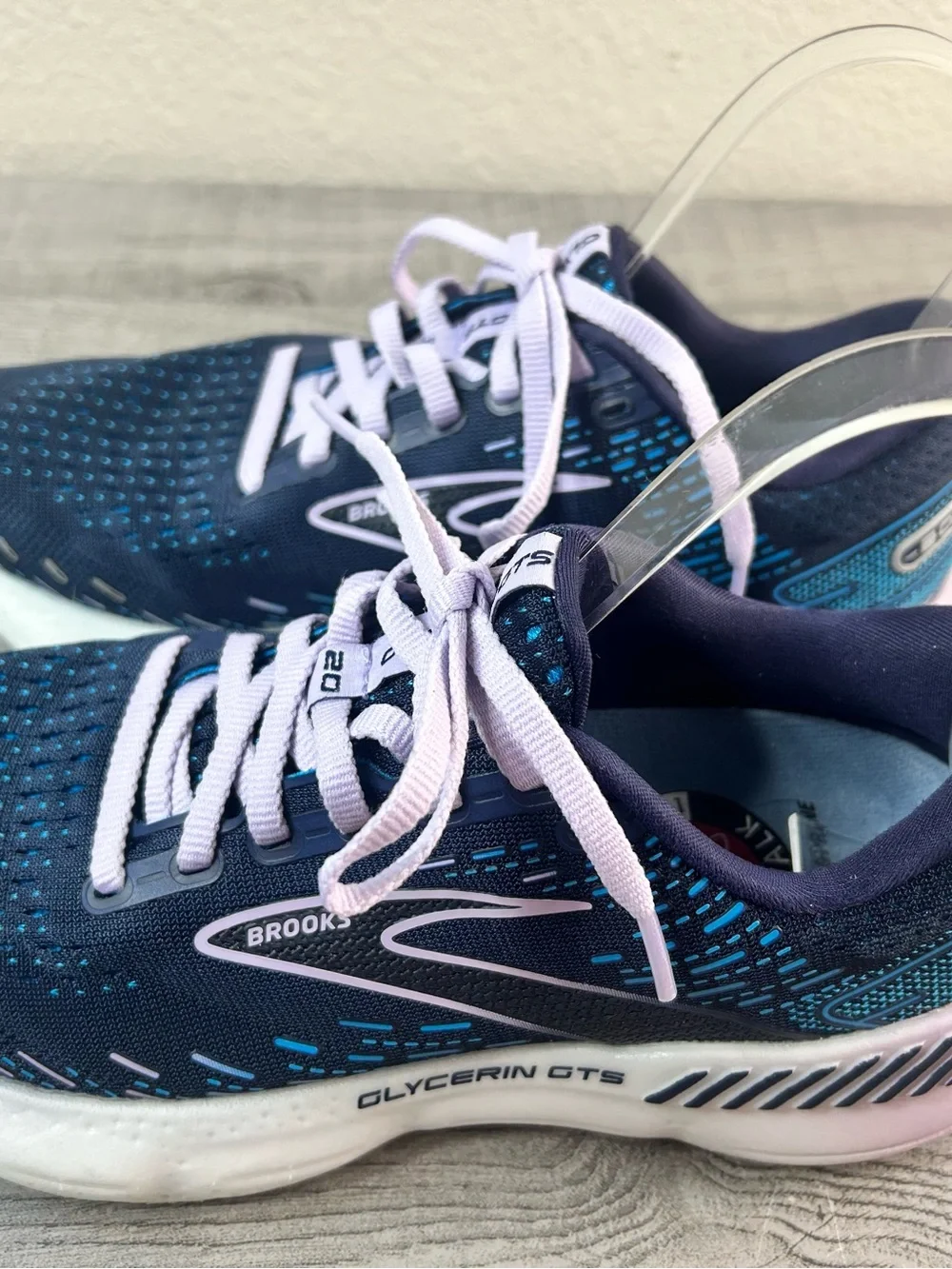 Brooks Glycerin GTS 20 Women’s Size 7 B Navy/Lilac Running Shoes Sneaker